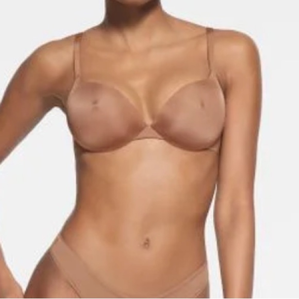 SKIMS Ultimate Collection Nipple Bra - Clay